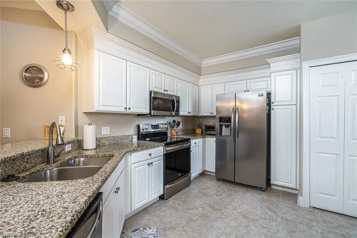 9667  Hemingway  LN, Fort Myers, FL 33913