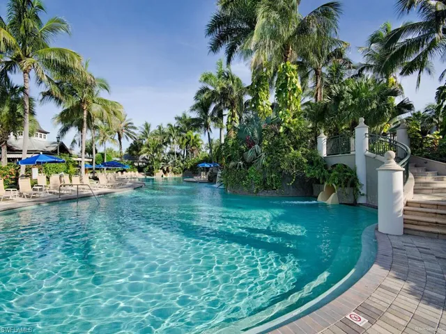 Club Pool
