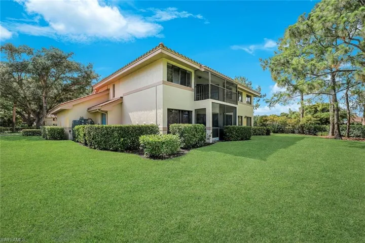 142 Bennington Dr 8, Naples, Florida 34104