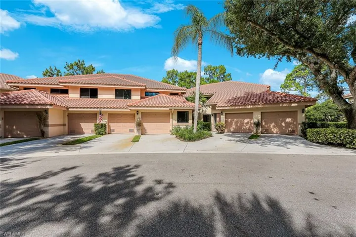 142 Bennington Dr 8, Naples, Florida 34104