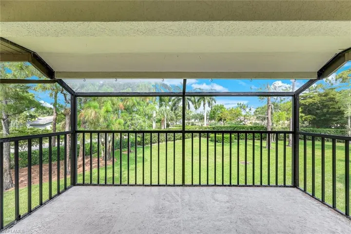142 Bennington Dr 8, Naples, Florida 34104