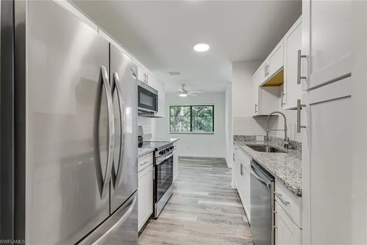 142 Bennington Dr 8, Naples, Florida 34104