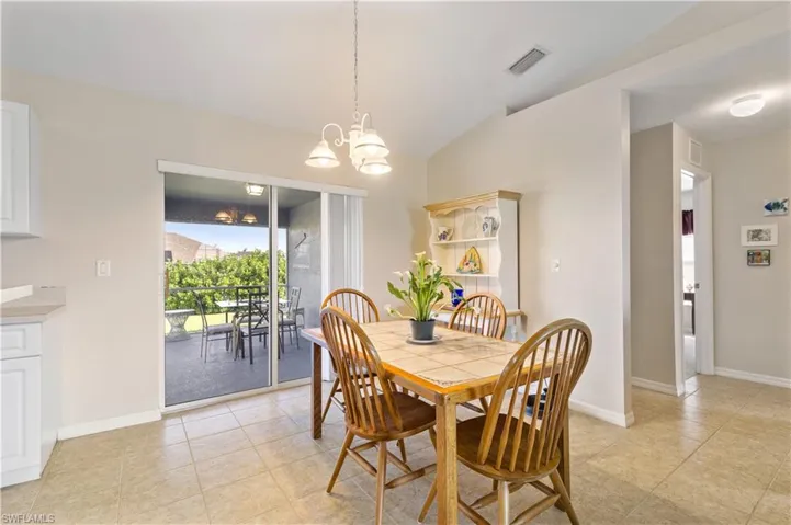 635 NW 2nd  LN, Cape Coral, FL 33993