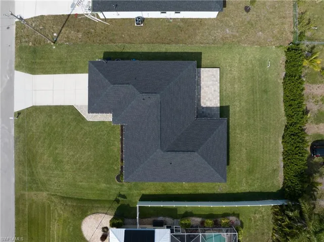 635 NW 2nd  LN, Cape Coral, FL 33993