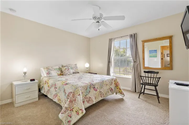 635 NW 2nd  LN, Cape Coral, FL 33993