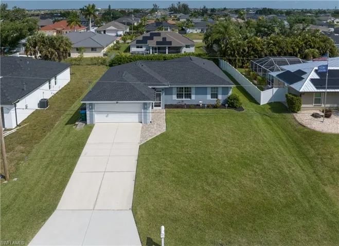 635 NW 2nd  LN, Cape Coral, FL 33993