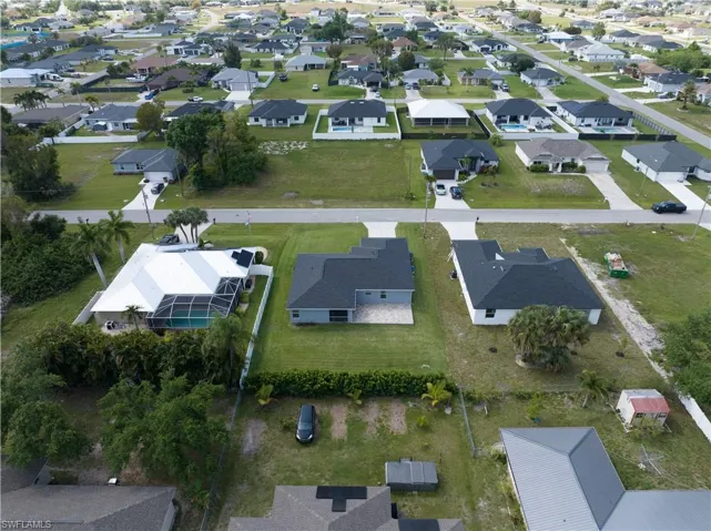 635 NW 2nd  LN, Cape Coral, FL 33993