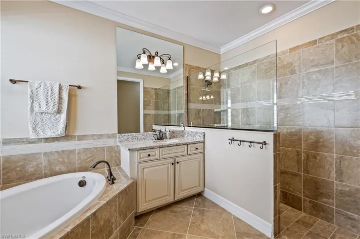 17450 Galway Run, Bonita Springs, Florida 34135