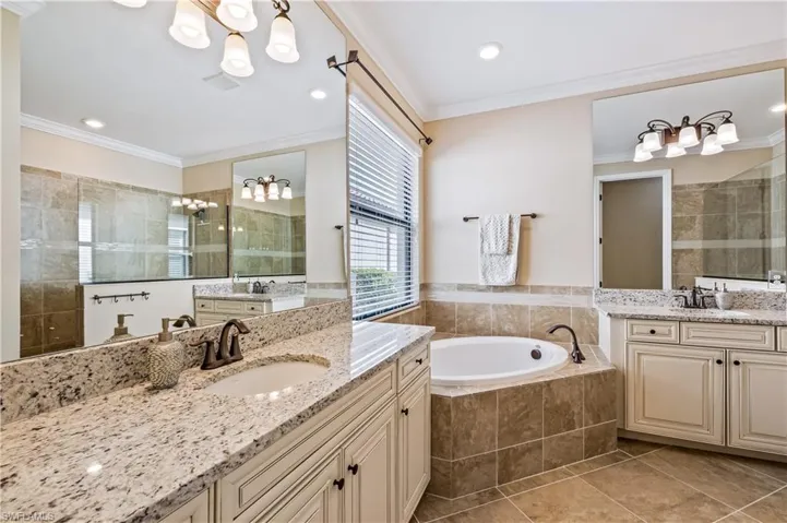 17450 Galway Run, Bonita Springs, Florida 34135