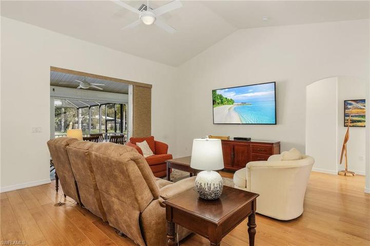 13884 Sleepy Hollow LN, FORT MYERS FL 33905
