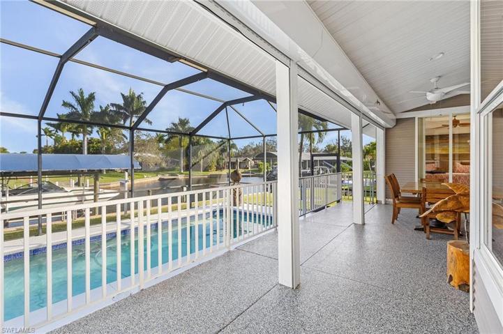 13884 Sleepy Hollow LN, FORT MYERS FL 33905