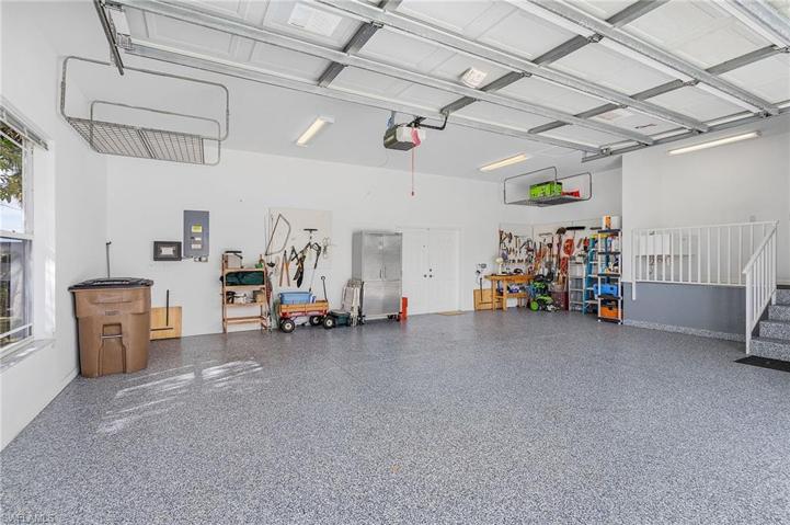 13884 Sleepy Hollow LN, FORT MYERS FL 33905