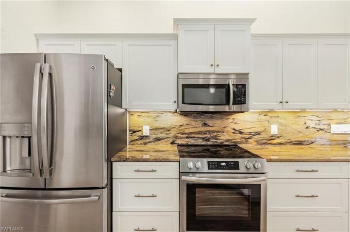 13884 Sleepy Hollow LN, FORT MYERS FL 33905