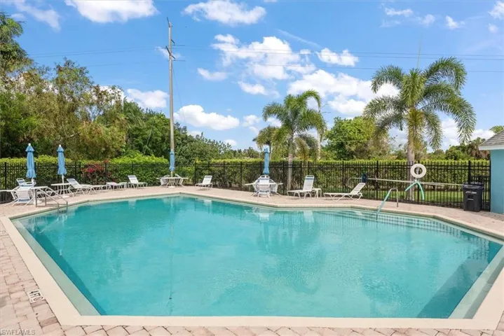 9241 Bramble Ct, Fort Myers, Florida 33919