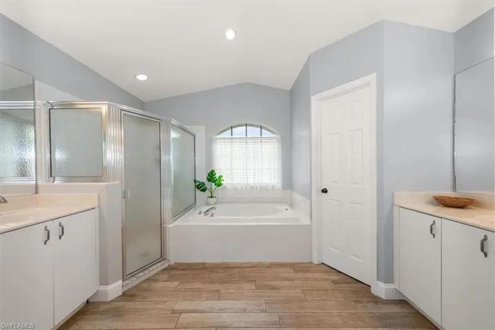 9241 Bramble Ct, Fort Myers, Florida 33919