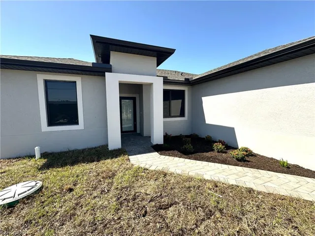 2605  10th SW ST, Lehigh Acres, FL 33976