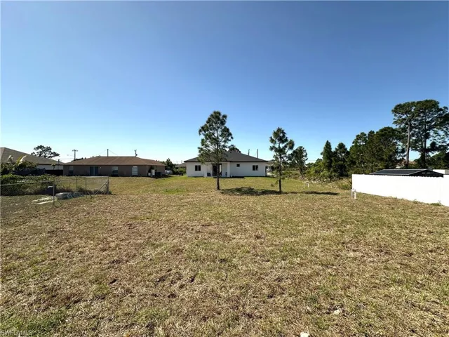 2605  10th SW ST, Lehigh Acres, FL 33976