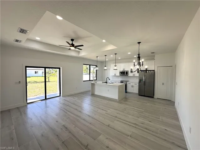 2605  10th SW ST, Lehigh Acres, FL 33976