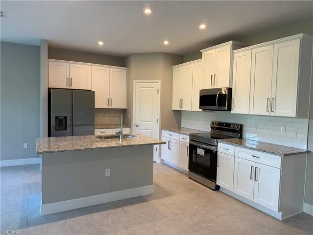 1030 Green Field St, Lehigh Acres, Florida 33974