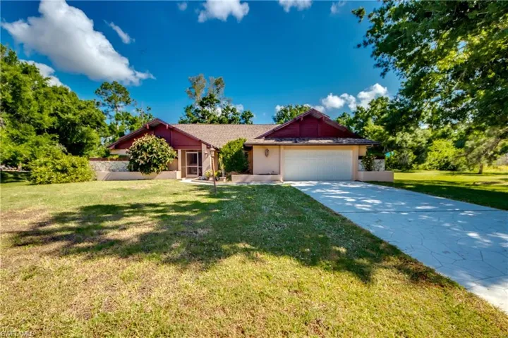 7761  Deni  DR, North Fort Myers, FL 33917