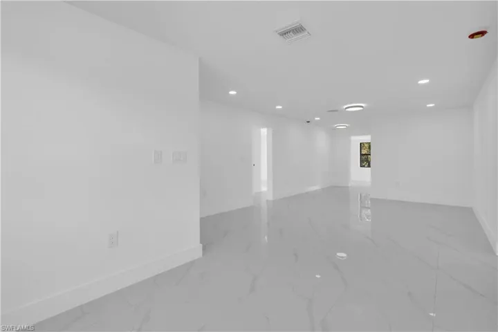 356 New York Dr, Fort Myers, Florida 33905