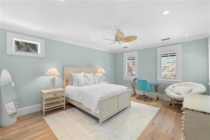 532 Pine Grove Ln, Naples, Florida 34103