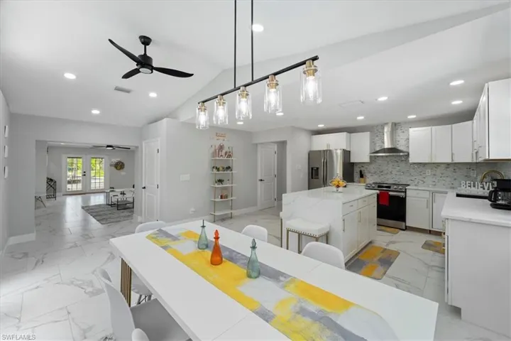 4900  Palmetto  CT, Naples, FL 34112