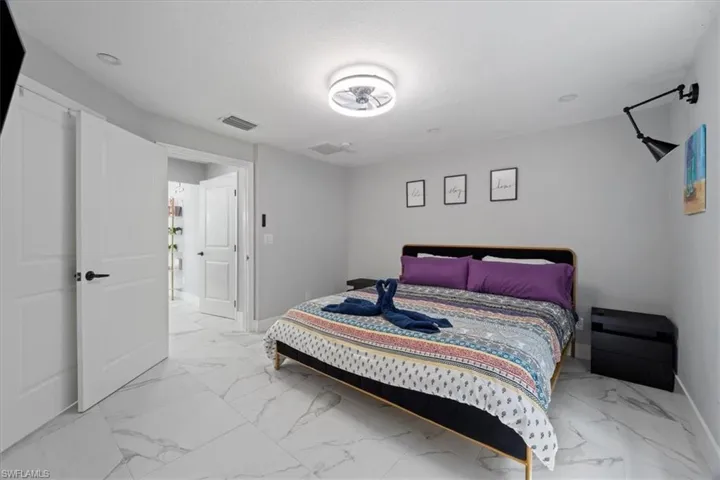 4900  Palmetto  CT, Naples, FL 34112