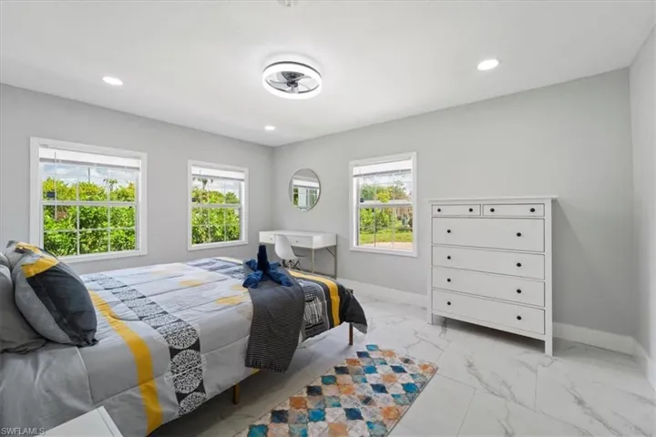 4900  Palmetto  CT, Naples, FL 34112