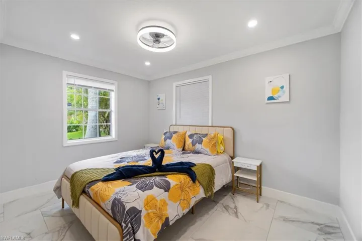4900  Palmetto  CT, Naples, FL 34112
