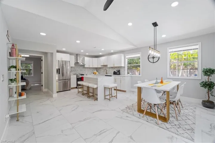 4900  Palmetto  CT, Naples, FL 34112