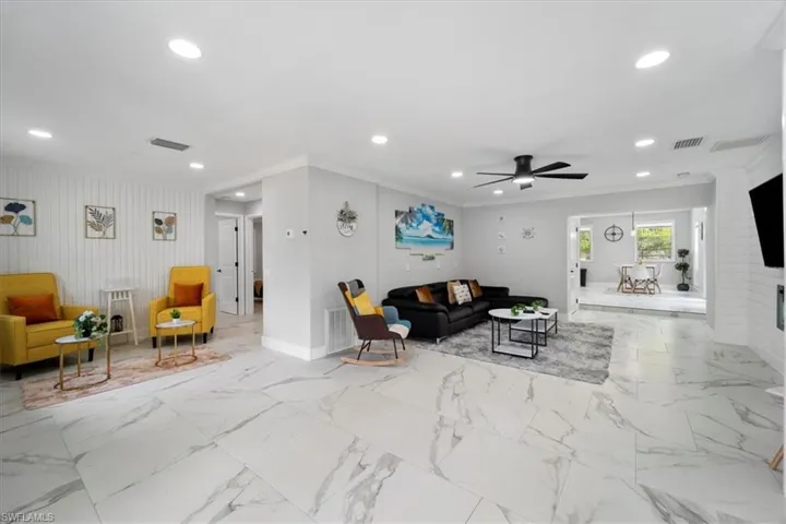 4900  Palmetto  CT, Naples, FL 34112