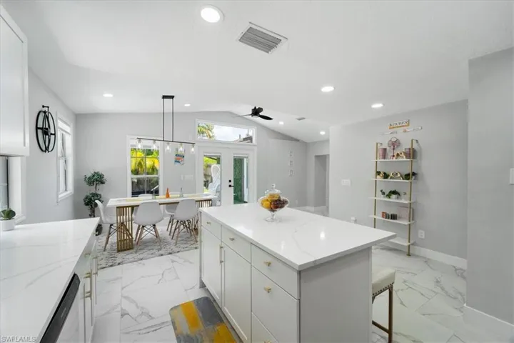 4900  Palmetto  CT, Naples, FL 34112