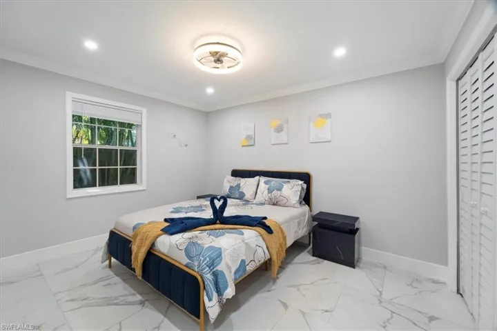 4900  Palmetto  CT, Naples, FL 34112