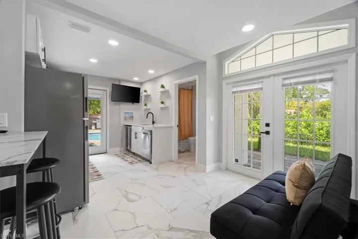 4900  Palmetto  CT, Naples, FL 34112