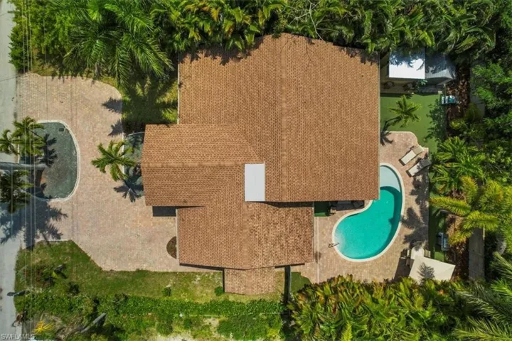4900  Palmetto  CT, Naples, FL 34112