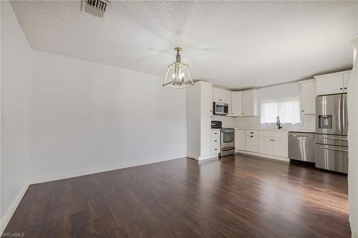 1418 Park Shore Cir 3, Fort Myers, Florida 33901
