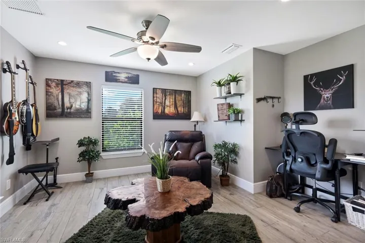 1800 30th Pl, Cape Coral, Florida 33993