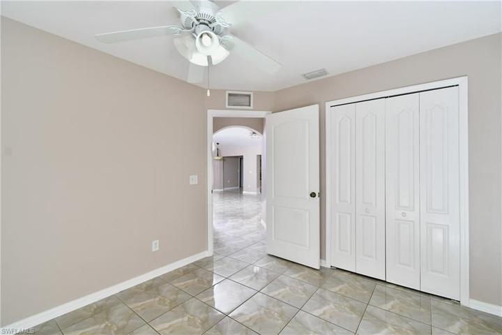 2nd bedroom.