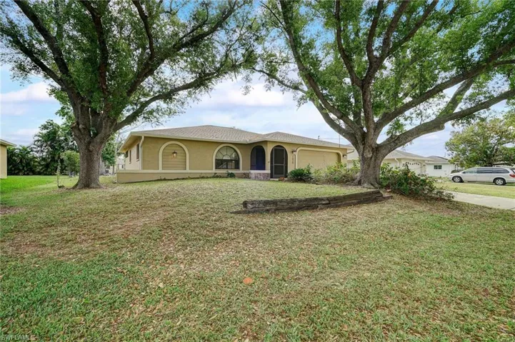 1029 SE 18th PL, CAPE CORAL FL 33990