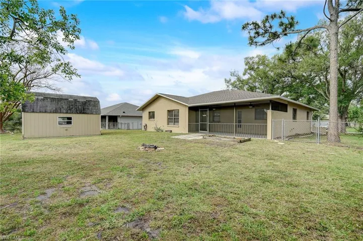 1029 SE 18th PL, CAPE CORAL FL 33990