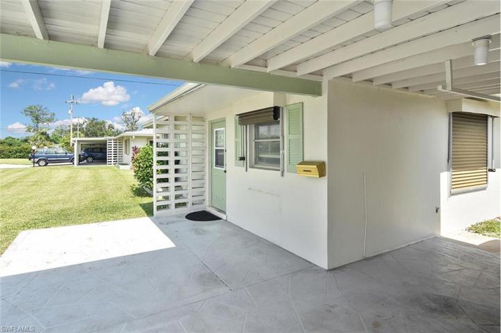 2331  Jacaranda  CT, LEHIGH ACRES, FL 33936