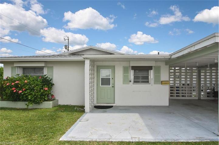 2331  Jacaranda  CT, LEHIGH ACRES, FL 33936