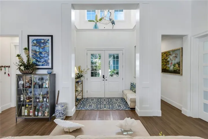 6460 Pembroke Way, Naples, Florida 34113