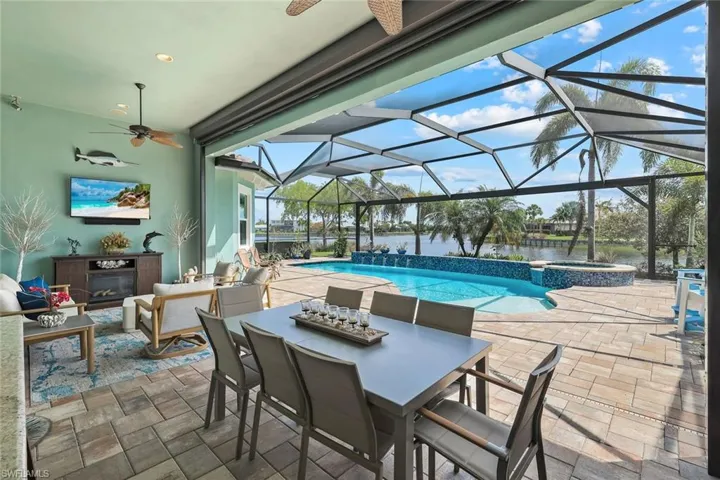 6460 Pembroke Way, Naples, Florida 34113