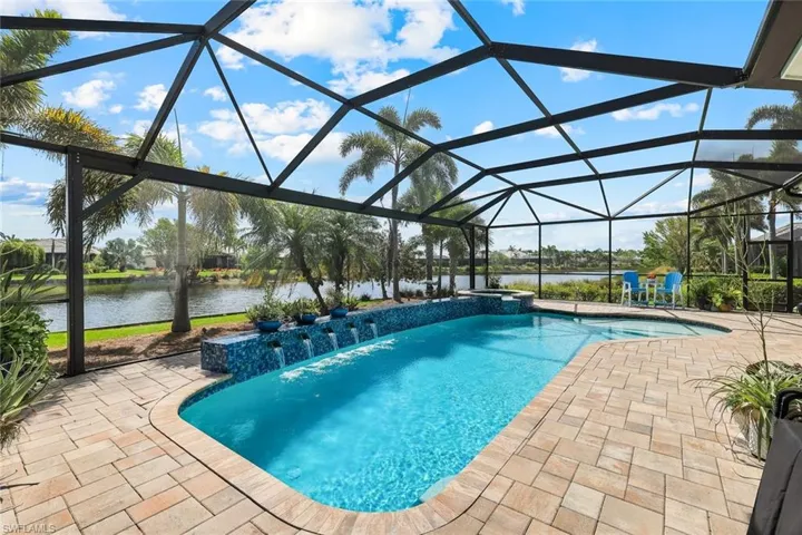 6460 Pembroke Way, Naples, Florida 34113