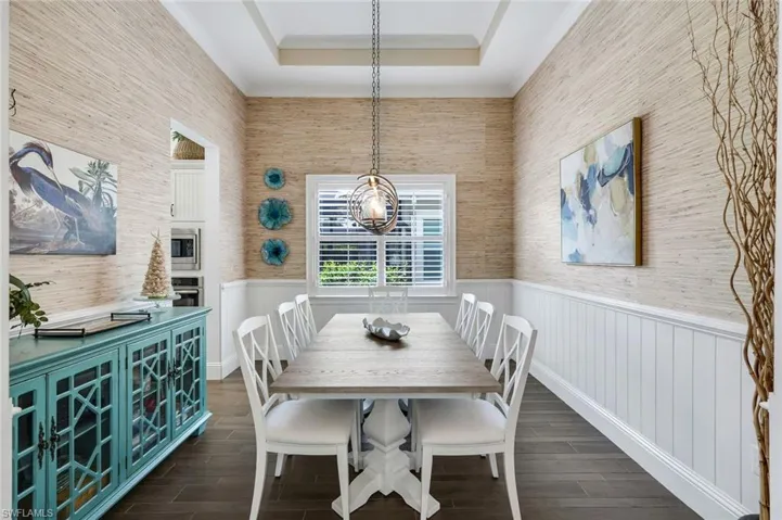6460 Pembroke Way, Naples, Florida 34113