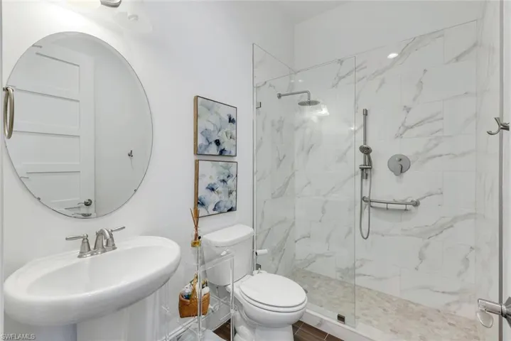6460 Pembroke Way, Naples, Florida 34113