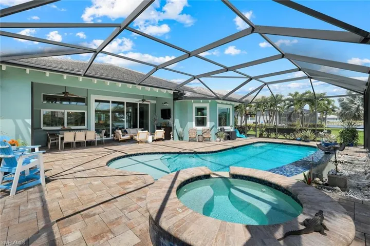6460 Pembroke Way, Naples, Florida 34113
