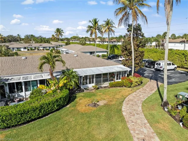 87  Glades  BLVD, Naples, FL 34112
